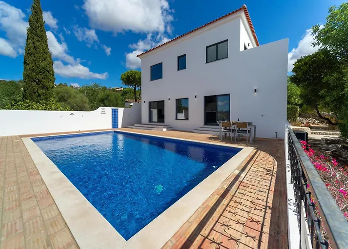 Casa O Sonho Near Faro With Private Pool